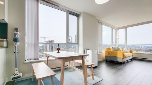 2204-3096 Windsor Gate, Coquitlam, BC 