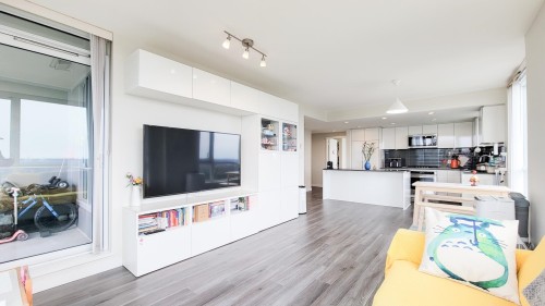 2204-3096 Windsor Gate, Coquitlam, BC 