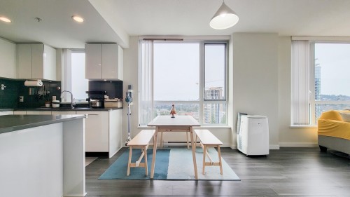 2204-3096 Windsor Gate, Coquitlam, BC 