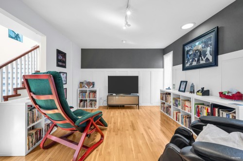 1006 Sinclair Street, West Vancouver, BC 