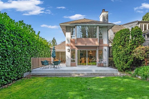 1006 Sinclair Street, West Vancouver, BC 