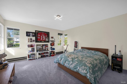1006 Sinclair Street, West Vancouver, BC 