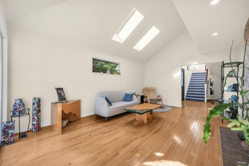 1006 Sinclair Street, West Vancouver, BC 