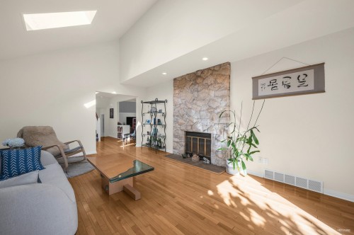 1006 Sinclair Street, West Vancouver, BC 