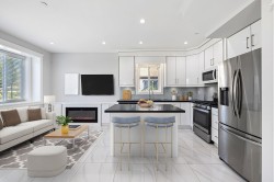 1-2430 41 Street E Vancouver, BC V5R 2W4