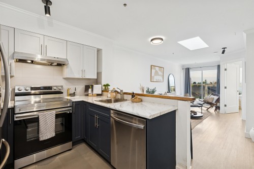 PH5-1503 66th Avenue W Vancouver, BC V6P 2R8