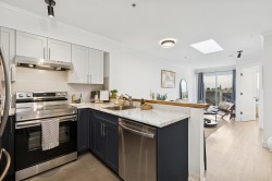 PH5-1503 66th Avenue W Vancouver, BC V6P 2R8