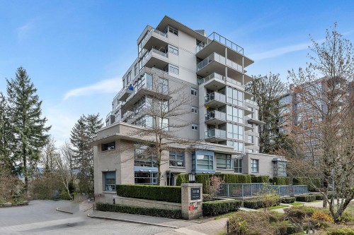 303-9262 University Crescent  Burnaby, BC V5A 0A4