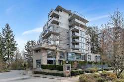 303-9262 University Crescent  Burnaby, BC V5A 0A4