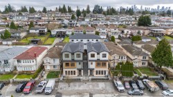 5-5406 Manor Street  Burnaby, BC V5G 1B7