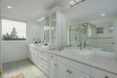 2757 Chelsea Court, West Vancouver, BC 