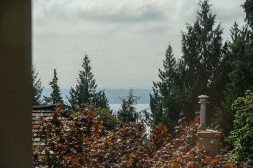 2757 Chelsea Court, West Vancouver, BC 