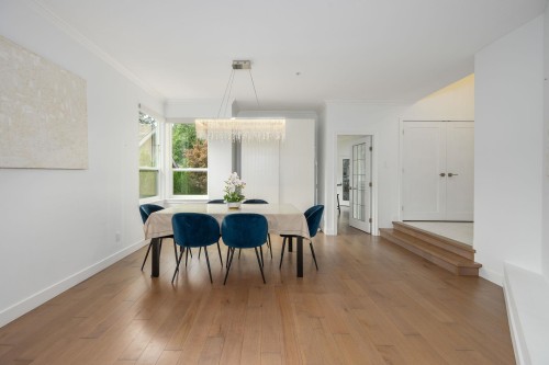 2757 Chelsea Court, West Vancouver, BC 