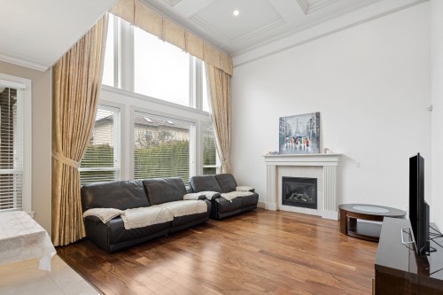 9551 Saunders Road, Richmond, BC 