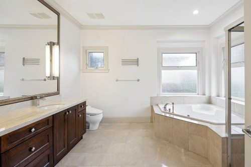 9551 Saunders Road, Richmond, BC 