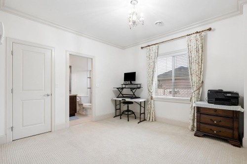 9551 Saunders Road, Richmond, BC 