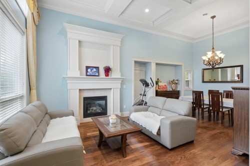 9551 Saunders Road, Richmond, BC 