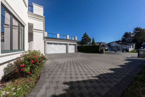 9631 Saunders Road, Richmond, BC 