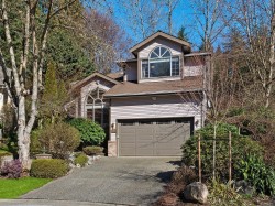 112 Parkside Drive  Port Moody, BC V3H 4W8