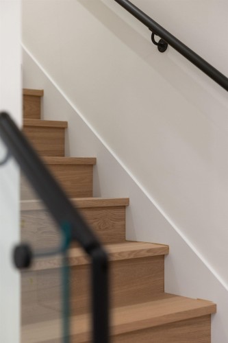 2055 4Th Avenue E, Vancouver, BC 