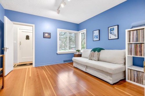3494 Oxford Street, Vancouver, BC 