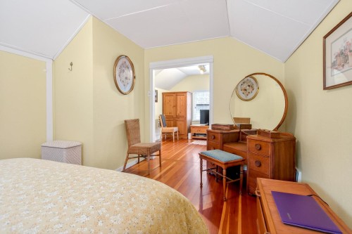 3494 Oxford Street, Vancouver, BC 
