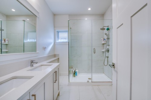 5684 Williams Road, Richmond, BC 