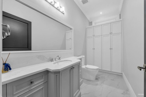 3562 34Th Avenue W, Vancouver, BC 
