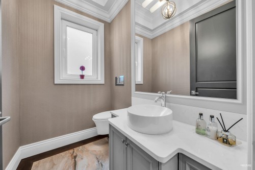 3562 34Th Avenue W, Vancouver, BC 