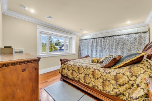 2139 22Nd Avenue W, Vancouver, BC 