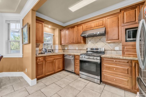 2139 22Nd Avenue W, Vancouver, BC 