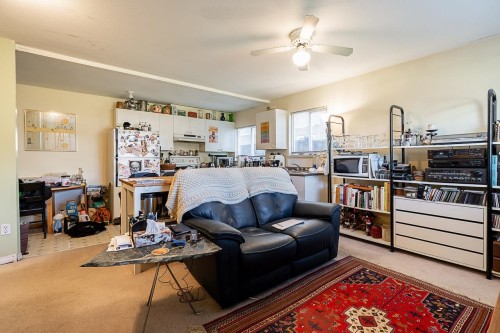 7865 16Th Avenue, Burnaby, BC 