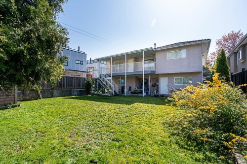 7865 16Th Avenue, Burnaby, BC 