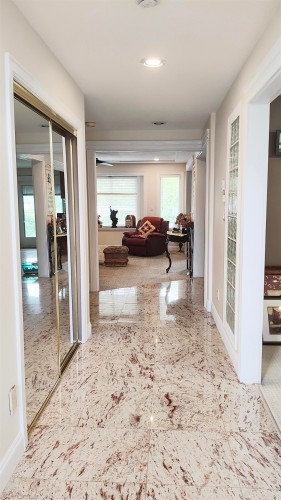 8675 Armstrong Avenue, Burnaby, BC 