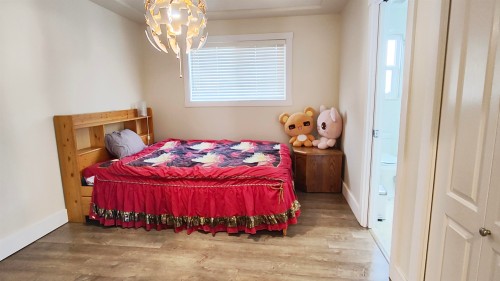 8675 Armstrong Avenue, Burnaby, BC 