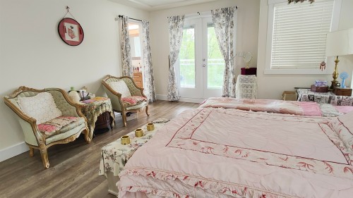8675 Armstrong Avenue, Burnaby, BC 
