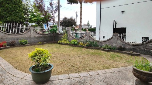 8675 Armstrong Avenue, Burnaby, BC 