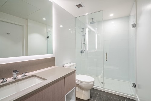 1601-1632 Lions Gate Lane, North Vancouver, BC 