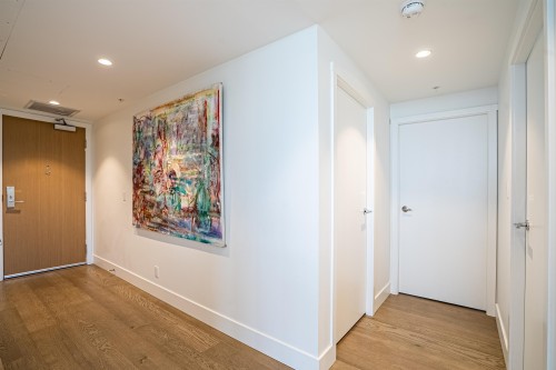 1601-1632 Lions Gate Lane, North Vancouver, BC 
