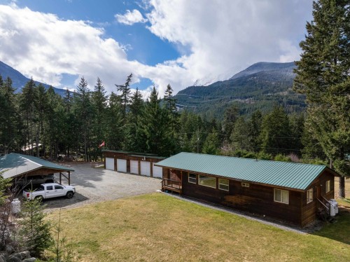 9660 Devine Street, D'Arcy, BC 