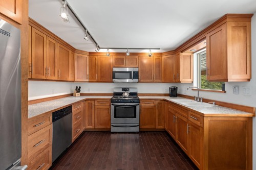 9660 Devine Street, D'Arcy, BC 