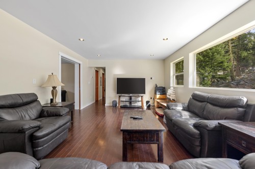 9660 Devine Street, D'Arcy, BC 
