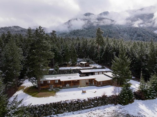 9660 Devine Street, D'Arcy, BC 