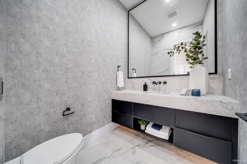 819 Cornell Avenue, Coquitlam, BC 