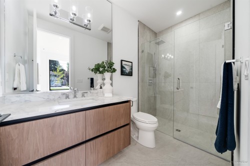 817 Cornell Avenue, Coquitlam, BC 