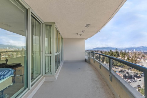 1501-6659 Southoaks Crescent, Burnaby, BC 