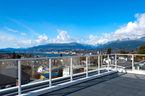 3679 Pandora Street, Vancouver, BC 