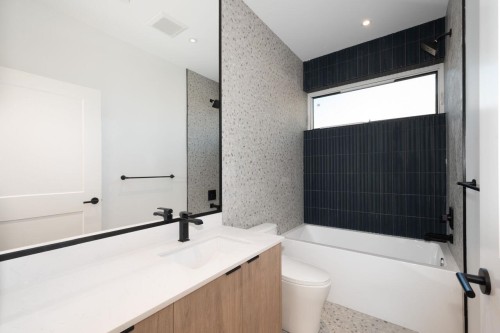 3679 Pandora Street, Vancouver, BC 