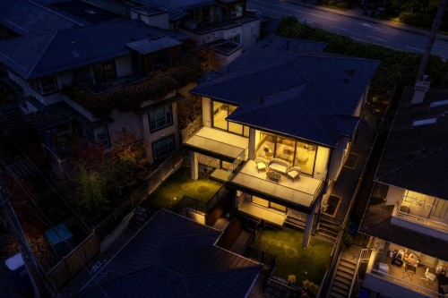 2380 Marine Drive, West Vancouver, BC 