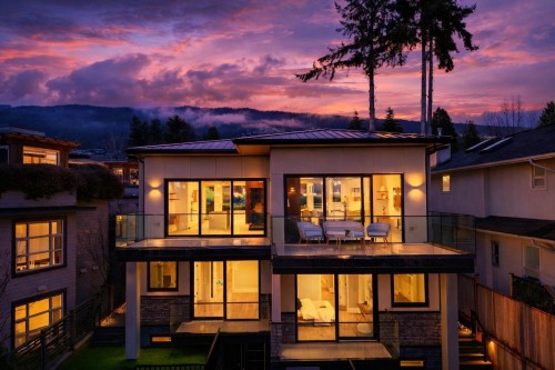 2380 Marine Drive, West Vancouver, BC 